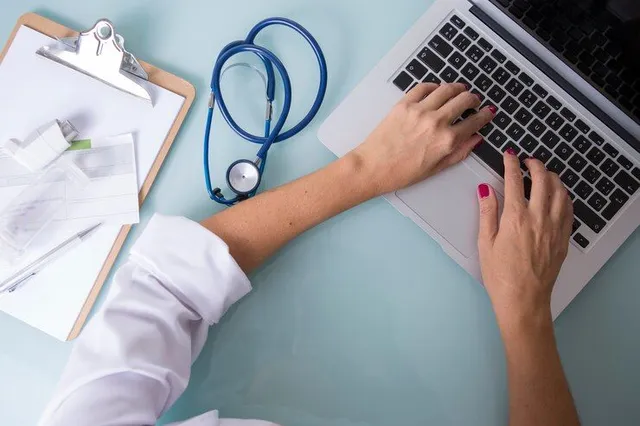 Como divulgar serviços de telemedicina com eficácia