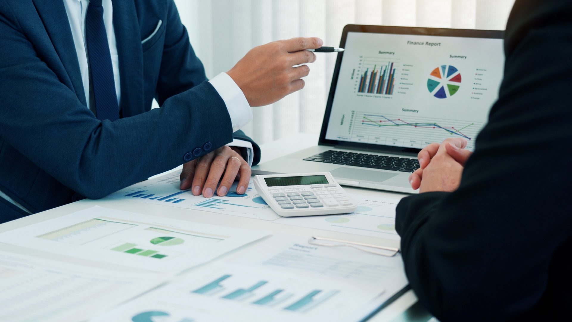 Gestão de riscos financeiros e compliance regulatório eficaz